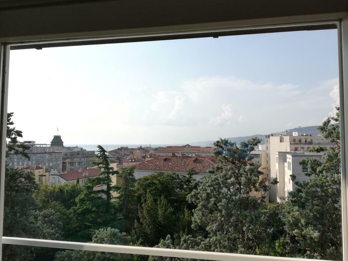 Residence Teatro Romano Τεργέστη Εξωτερικό φωτογραφία
